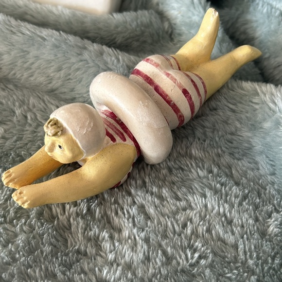 Hand Painted Coastal Beach House Decor of Vintage Bathing Beauties - Picture 3 of 9